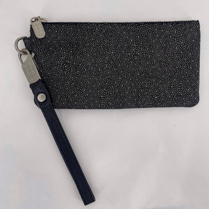 BLACK/WHITE Wristlet