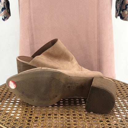 Tan W Shoe Size 6.5 REPORT shooties/booties