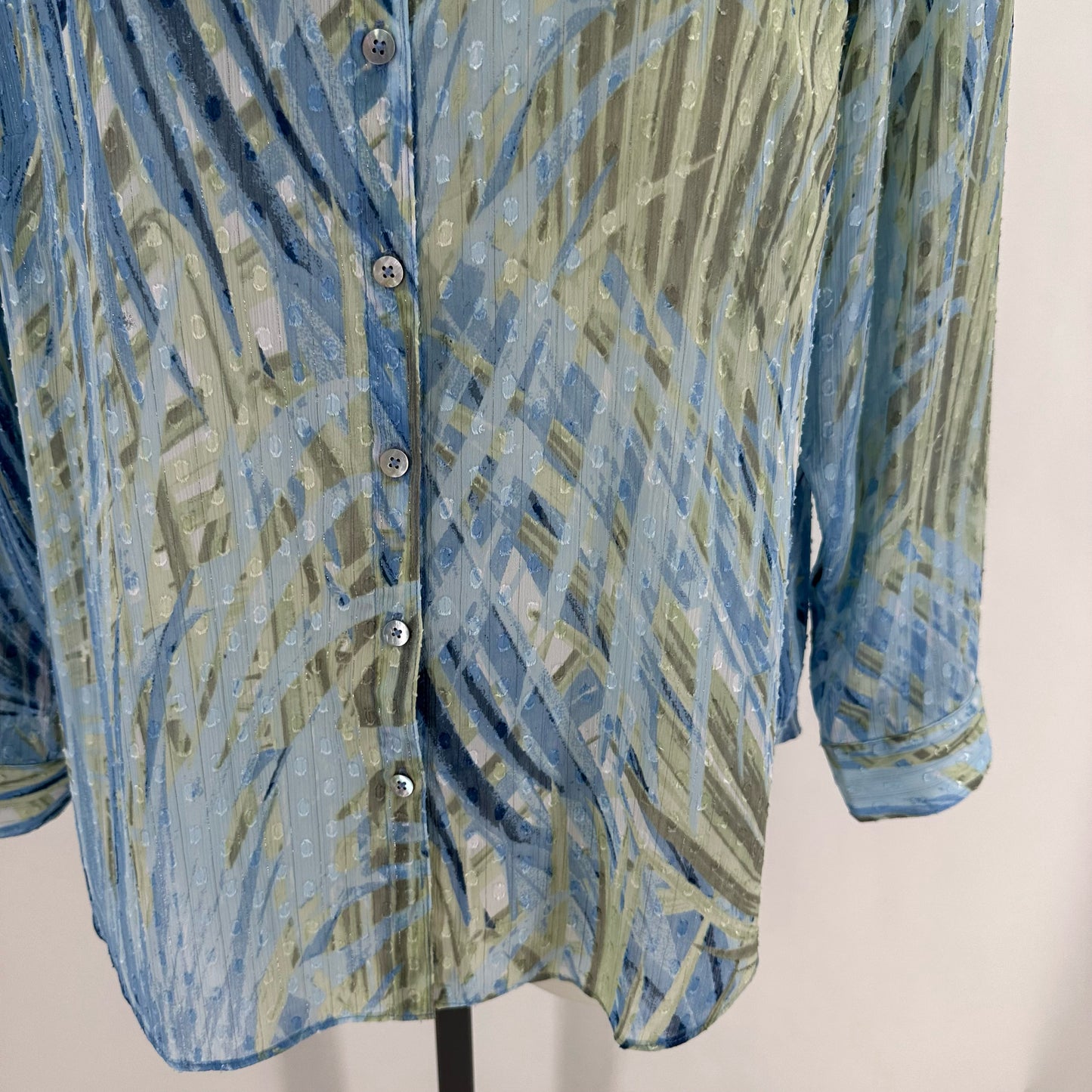 Size 3 CHICO'S Shirt