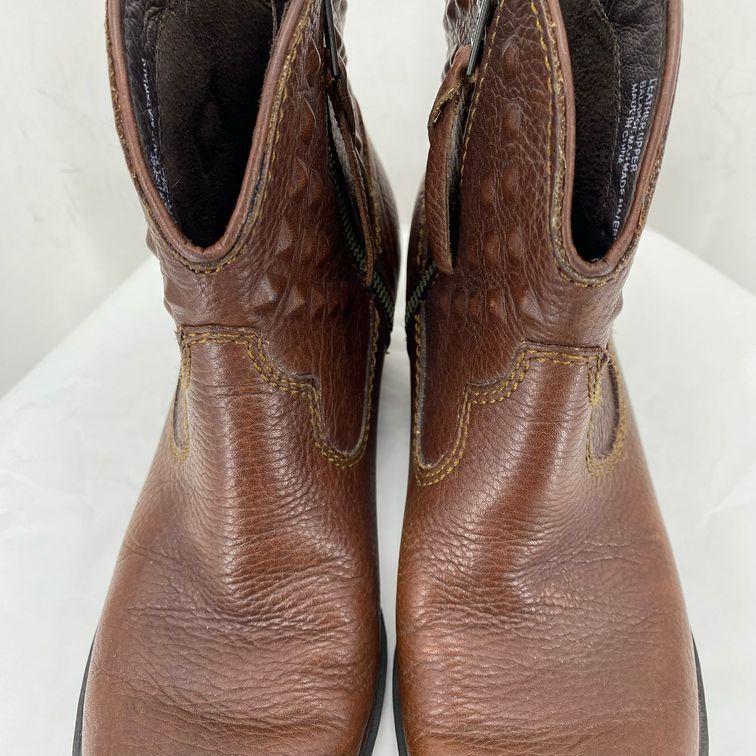 BROWN W Shoe Size 6 BORN Boots