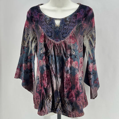 Size M world unity Floral Shirt