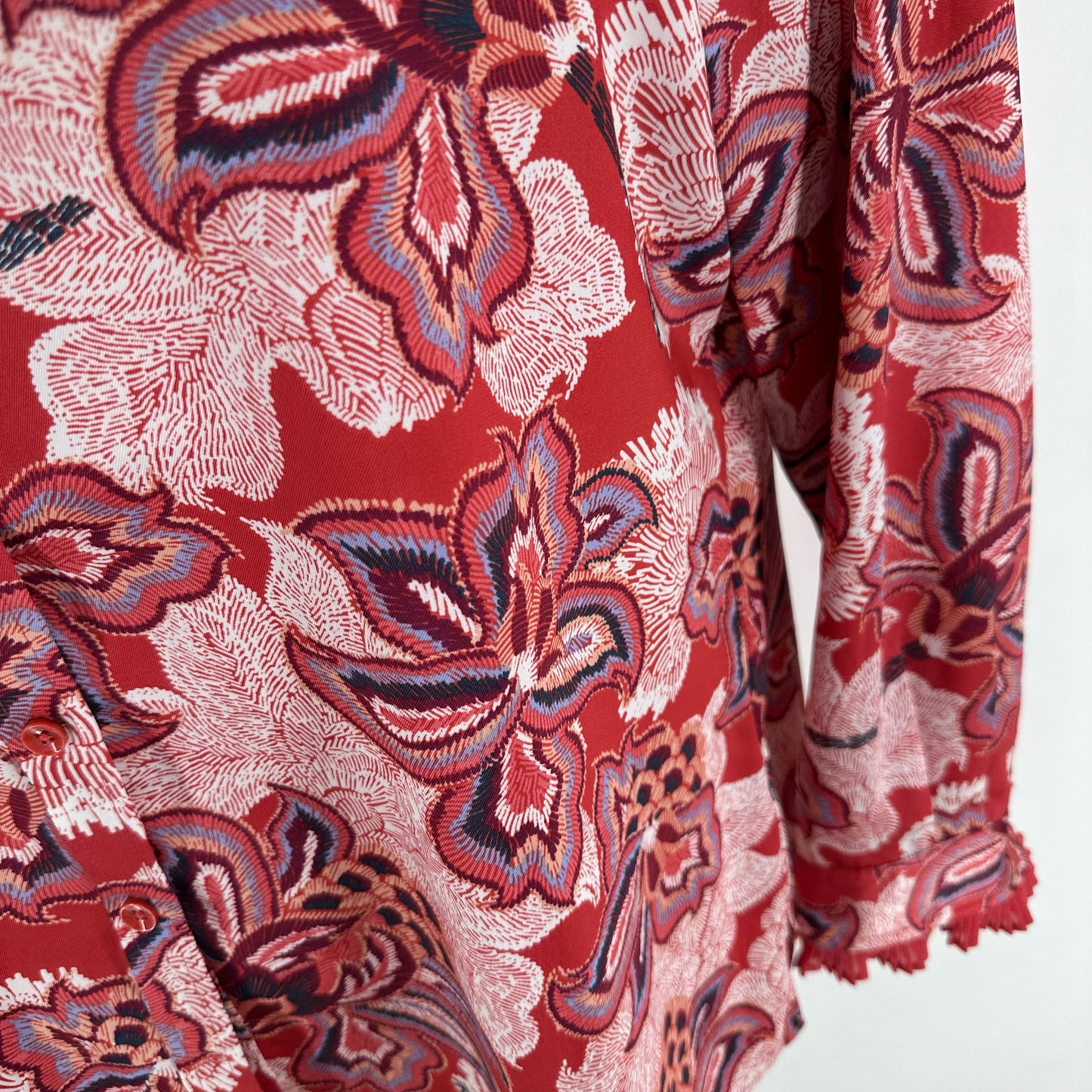 Size 2.5 CHICO'S Floral Shirt