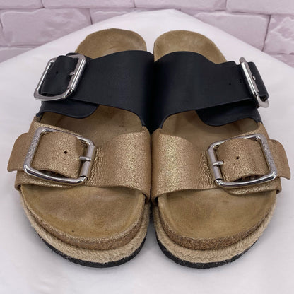 BLACK/GOLD W Shoe Size 7 Sandals