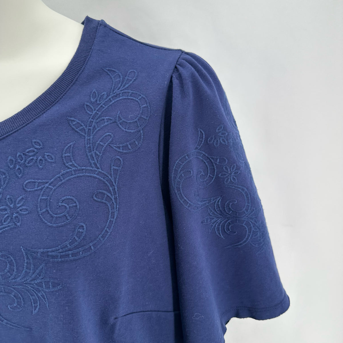 Size 22/24 CATO Shirt
