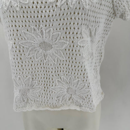 Size M LIZ CLAIBORNE FLOWERS Sweater