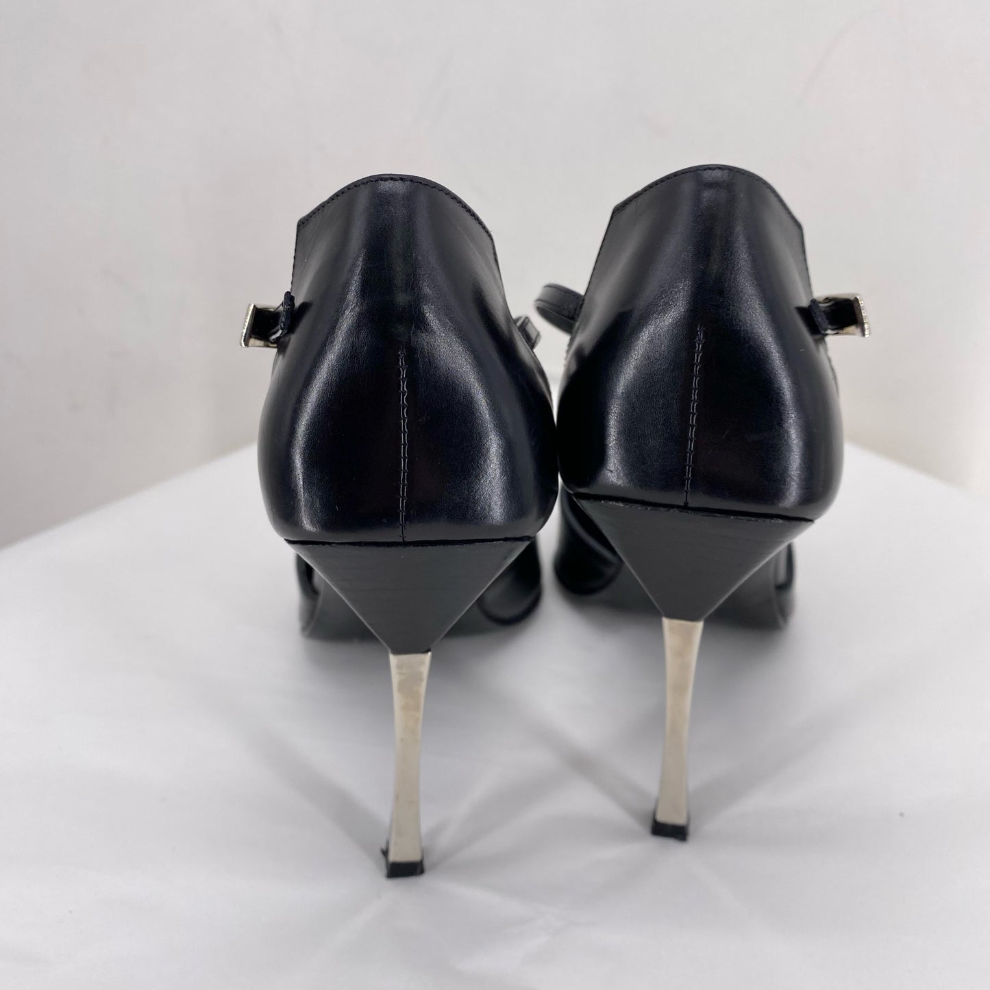 Black W Shoe Size 6.5 GUCCI Heels