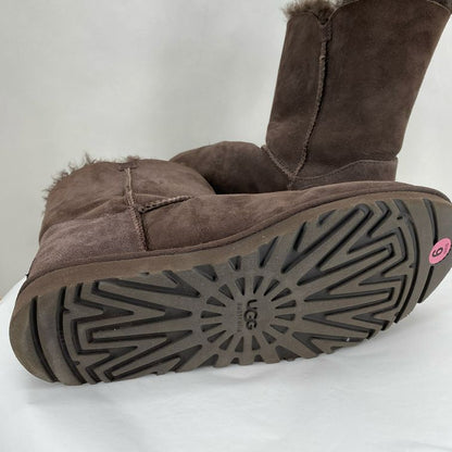 DARK BROWN W Shoe Size 9 UGG Boots