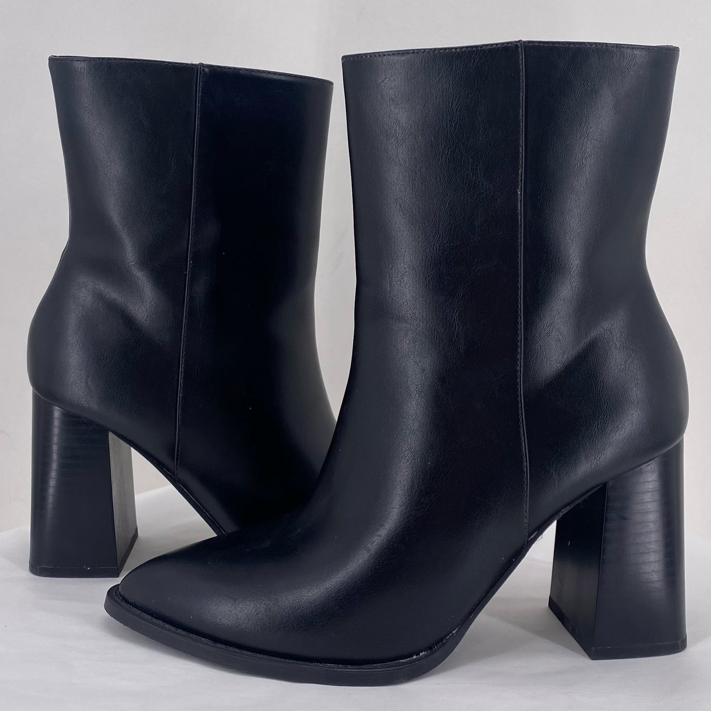 Black W Shoe Size 7.5 WORTHINGTON Boots