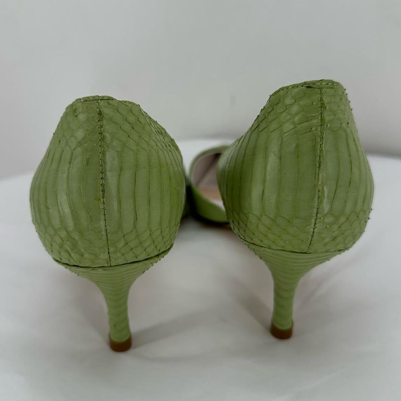 LT GREEN W Shoe Size 8.5 ANN MARINO Heels