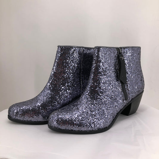 Silver W Shoe Size 10 Princess by Vera Boots