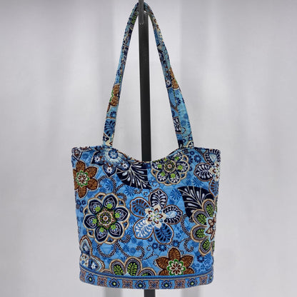 LT BLUE VERA BRADLEY FABRIC Tote