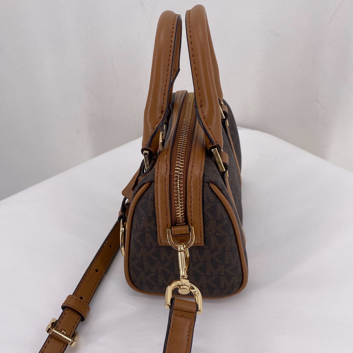 BROWN MICHAEL KORS Cross-body