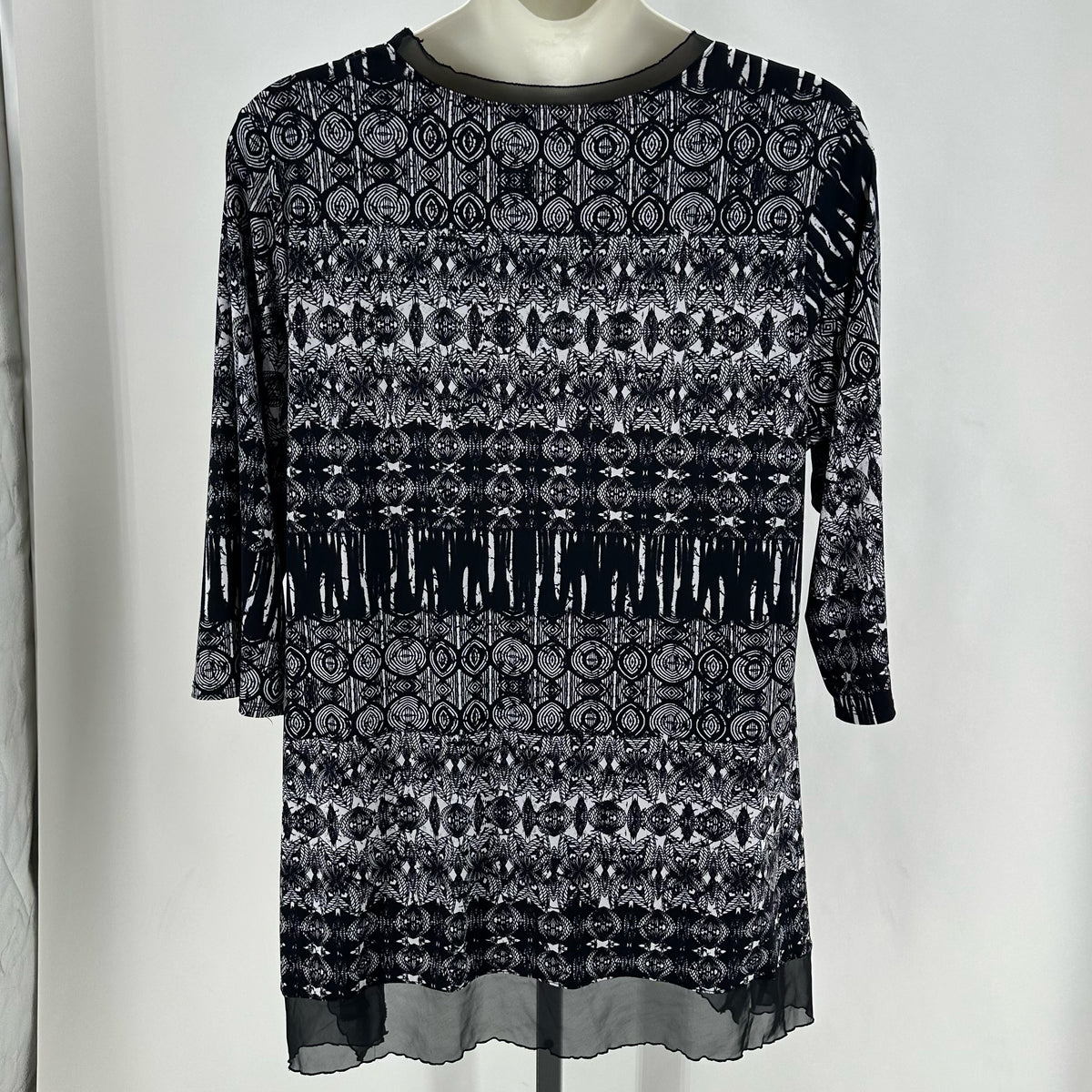 Size 22/24 CATO Shirt