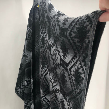 Size One Size NO TAG AZTEC Shawl