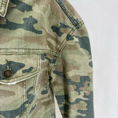 Size XS FREE PEOPLE Camoflage Jacket
