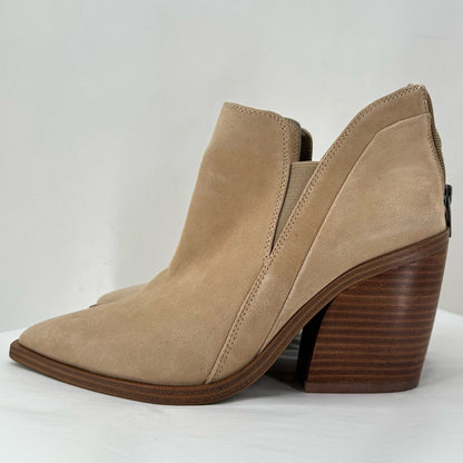 Tan W Shoe Size 10 VINCE CAMUTO shooties/booties