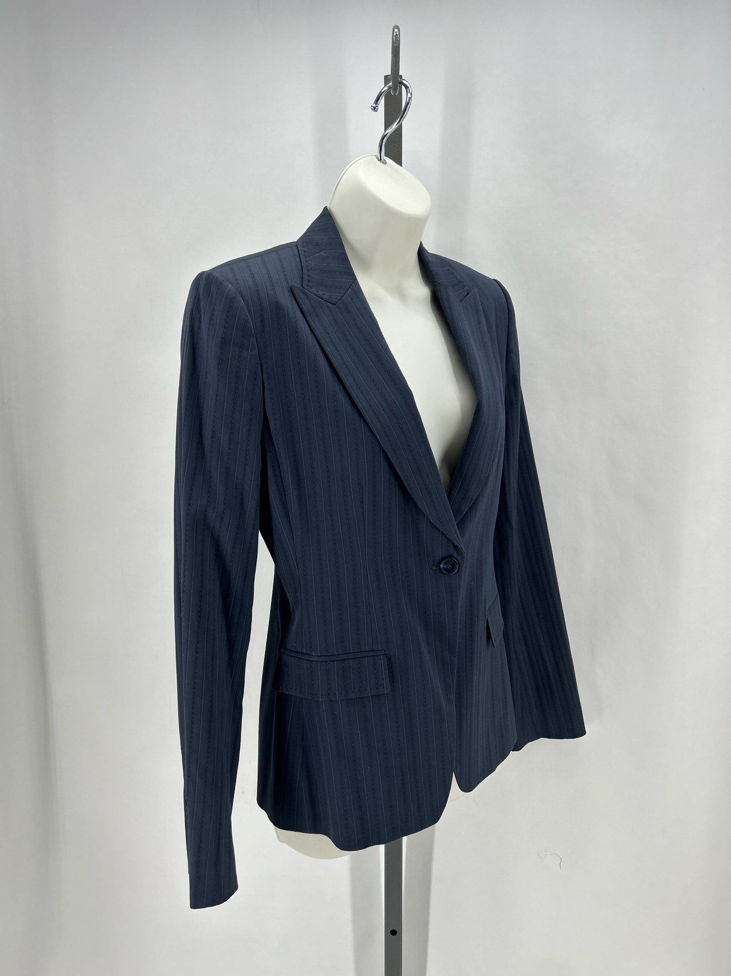 Size 4 ELIE TAHARI Pinstripe Blazer