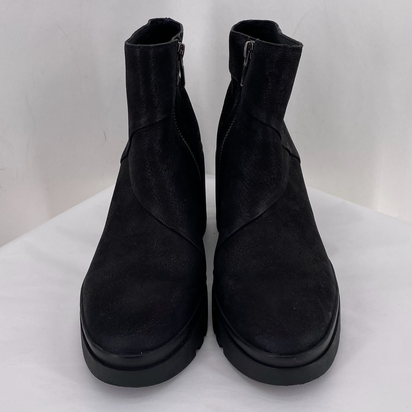 Black W Shoe Size 8 EILEEN FISHER Boots