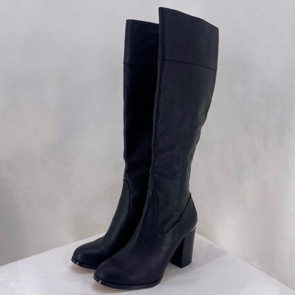 Black W Shoe Size 6.5 WHITE HOUSE BLACK Boots