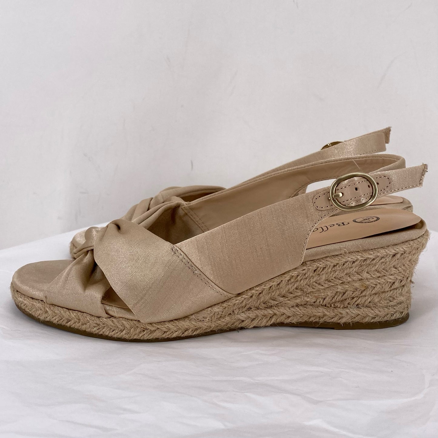 Champagne W Shoe Size 7.5 BELLA VITA Sandals
