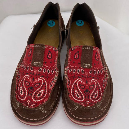 BROWN W Shoe Size 7.5 ARIAT Flats