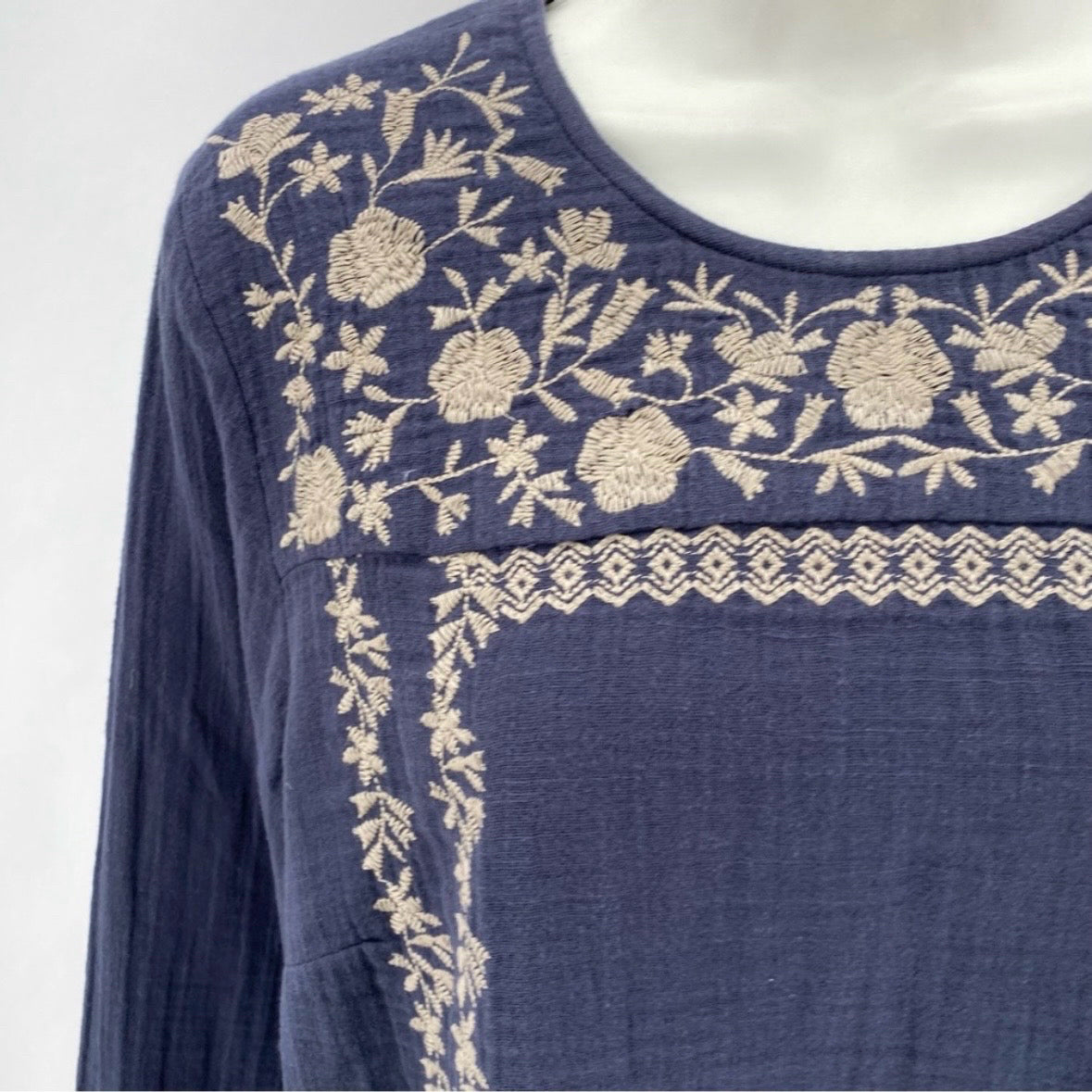 Size M J JILL GAUZE Tunic