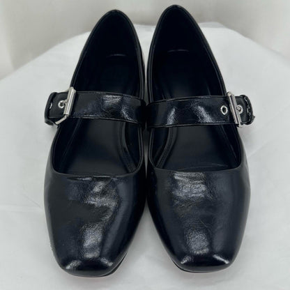Black W Shoe Size 8.5 DV Flats
