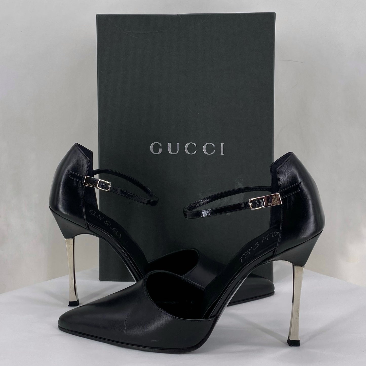 Black W Shoe Size 6.5 GUCCI Heels