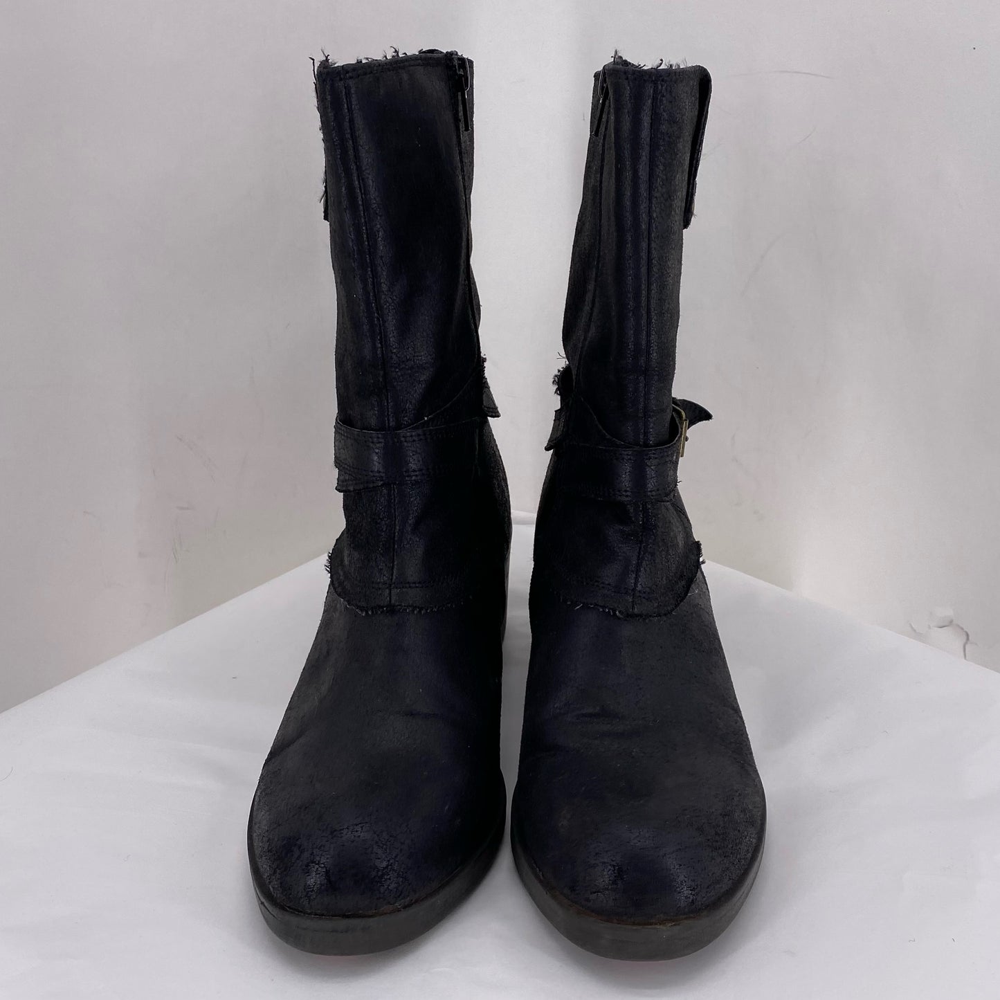 Black W Shoe Size 9 MIA Boots