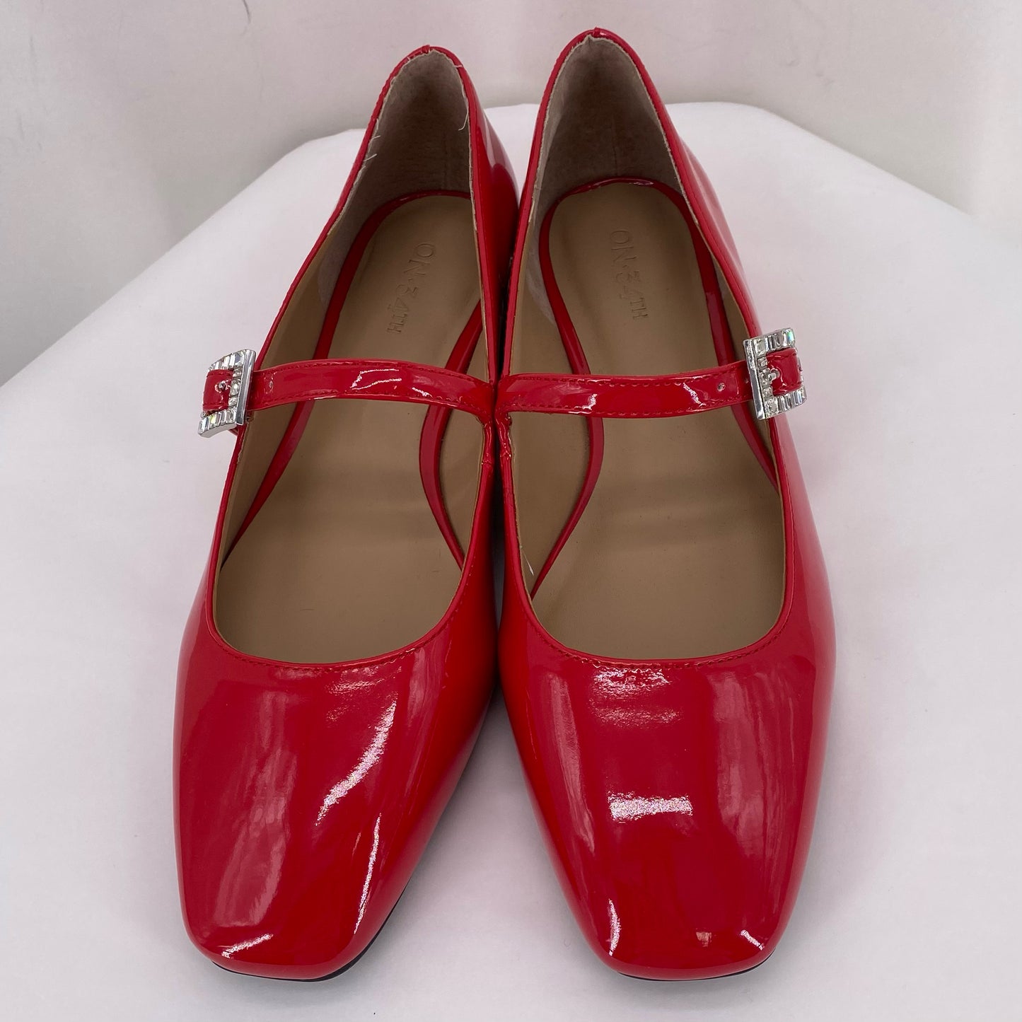 Red W Shoe Size 8.5 ON 34TH Flats