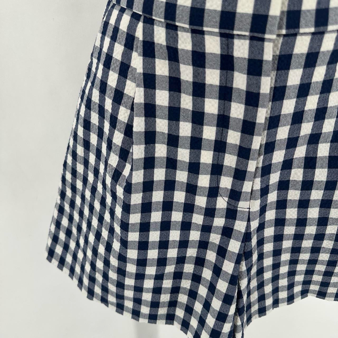 Size 6 VERONICA BEARD Checkered Shorts