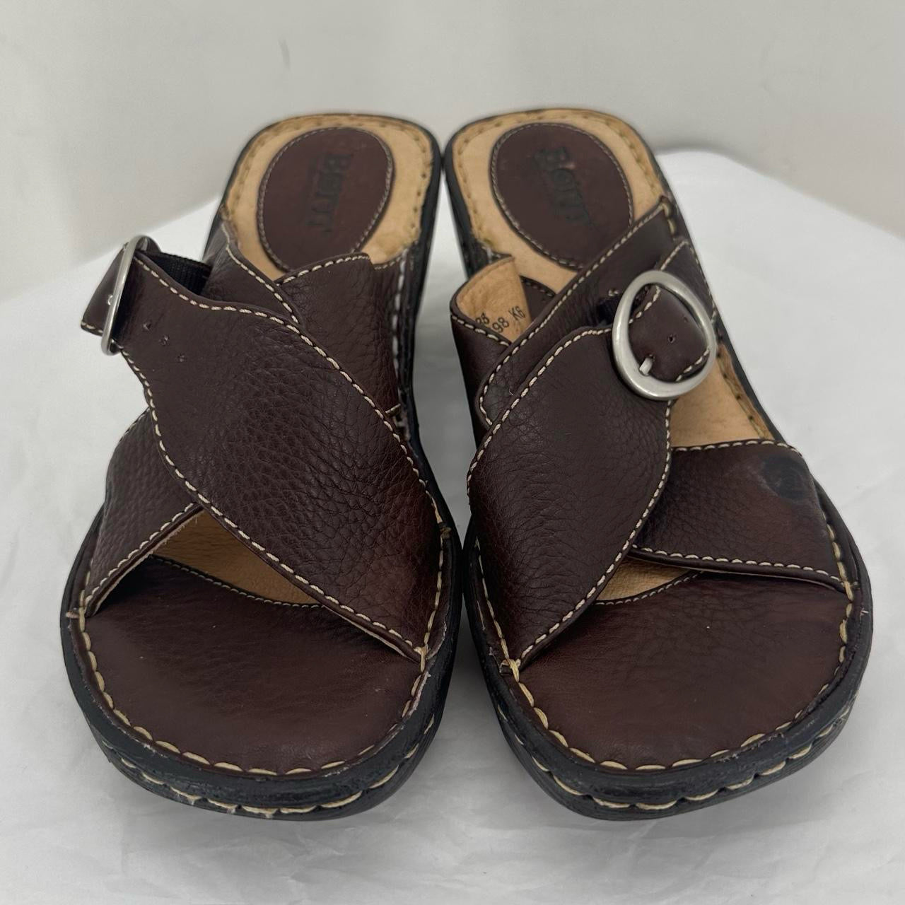 BROWN W Shoe Size 7 BORN Sandals