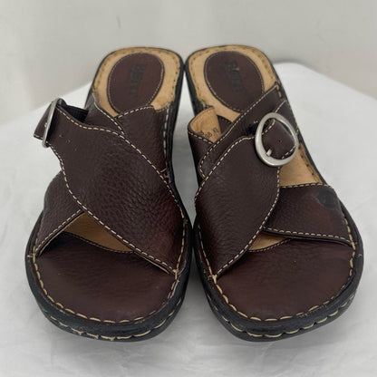 BROWN W Shoe Size 7 BORN Sandals