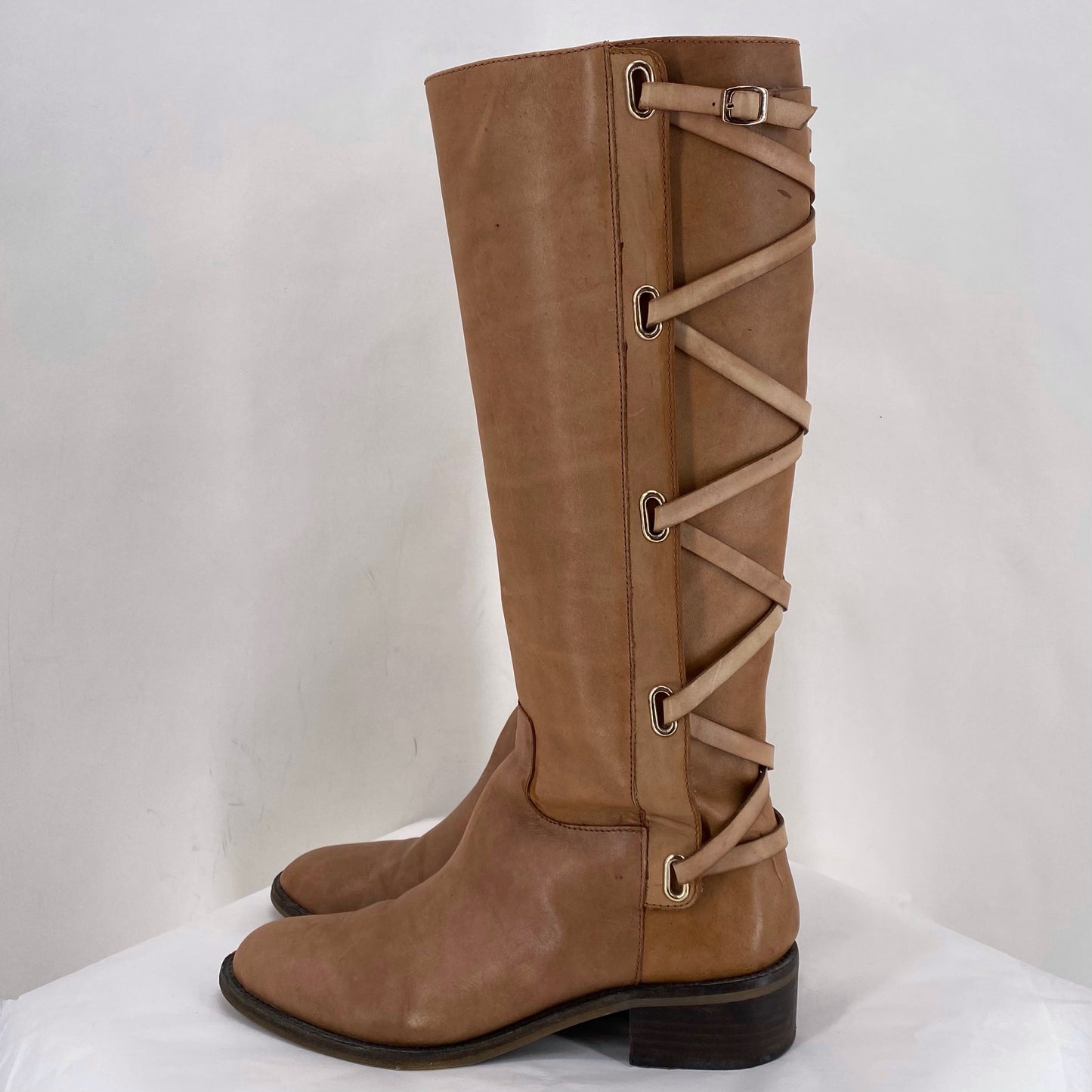 BROWN W Shoe Size 8 BCBG GENERATION Boots