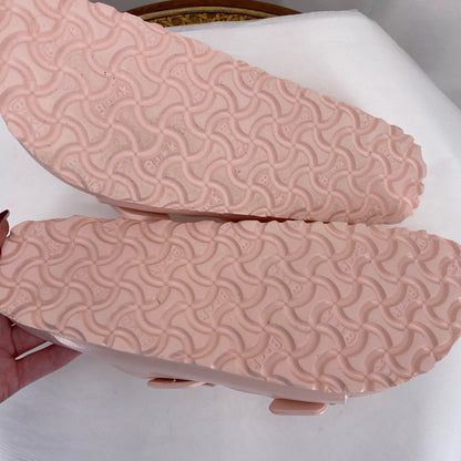 Peach W Shoe Size 8 BIRKENSTOCK Sandals