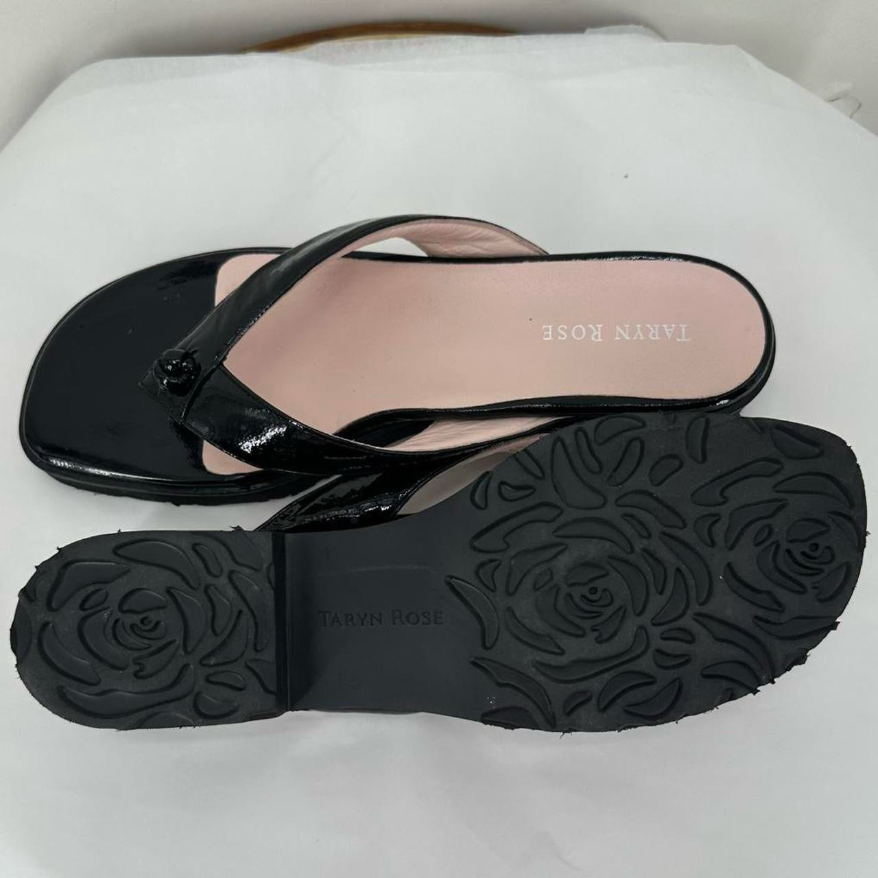 Black W Shoe Size 9 TARYN ROSE Sandals