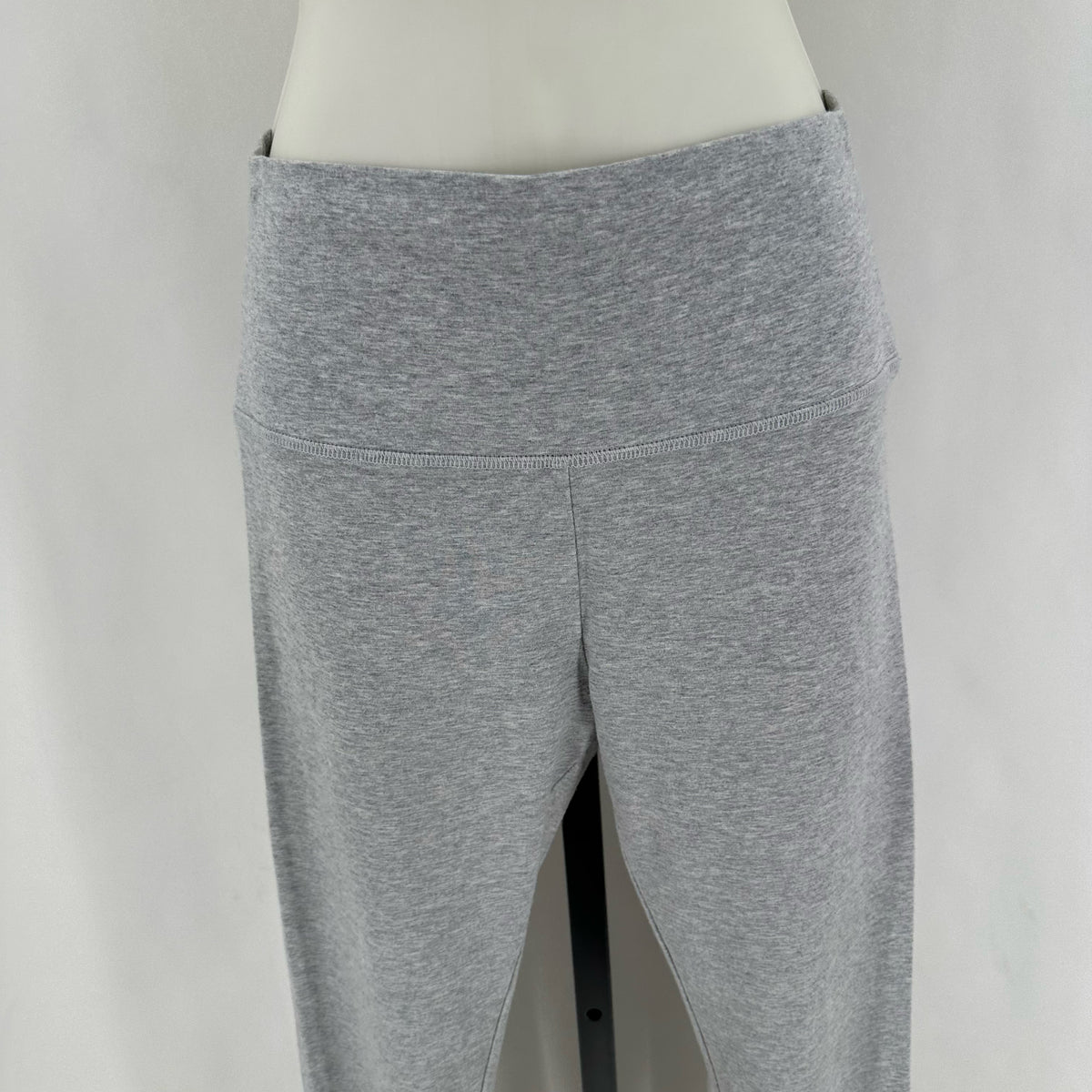 Size M AERIE Leggings