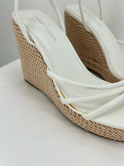 White W Shoe Size 8 MARC FISHER Wedge