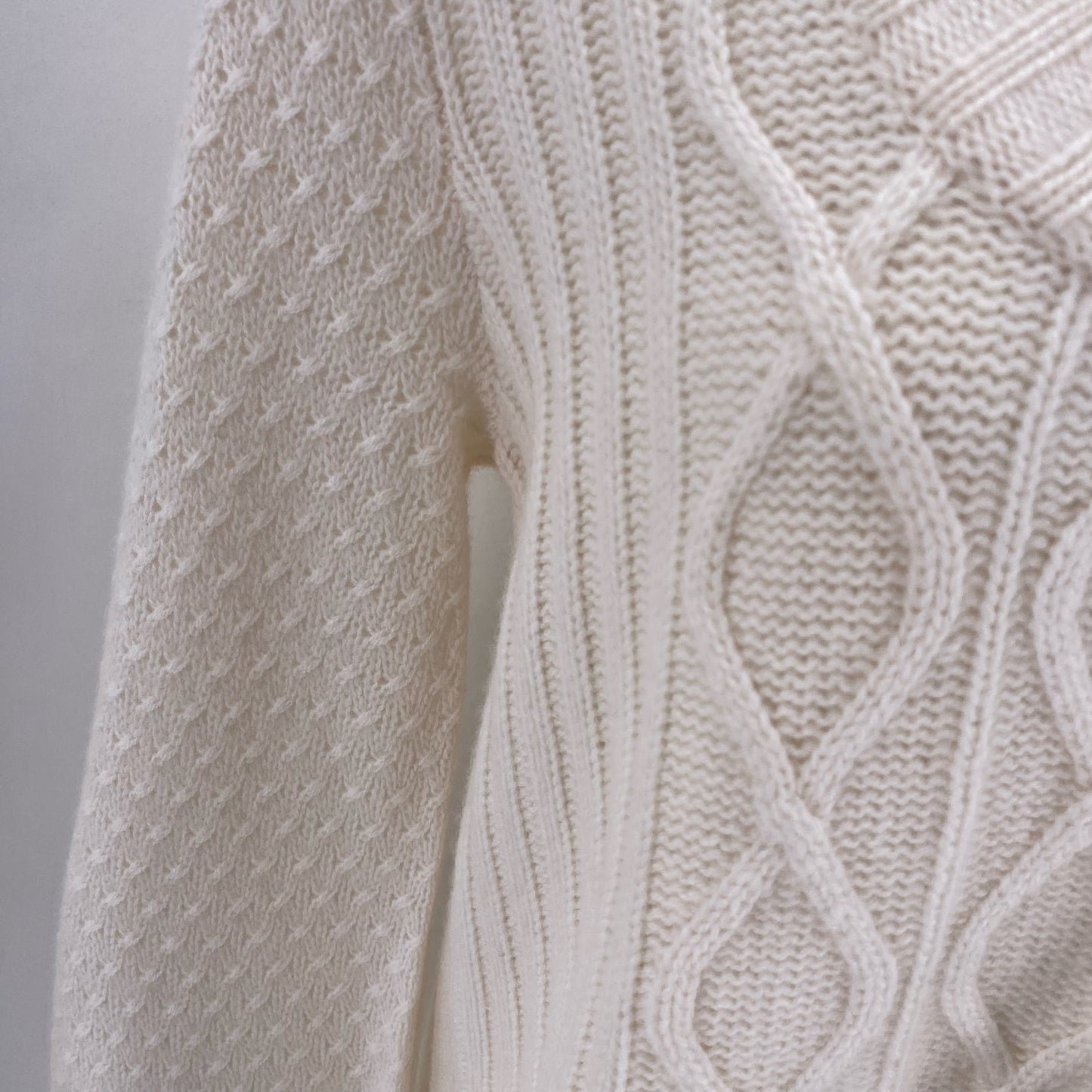 Size S QI Cashmere Sweater