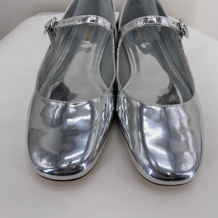 Silver W Shoe Size 10 Flats