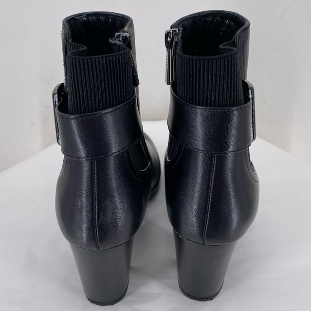 Black W Shoe Size 8.5 ANNE KLEIN Boots