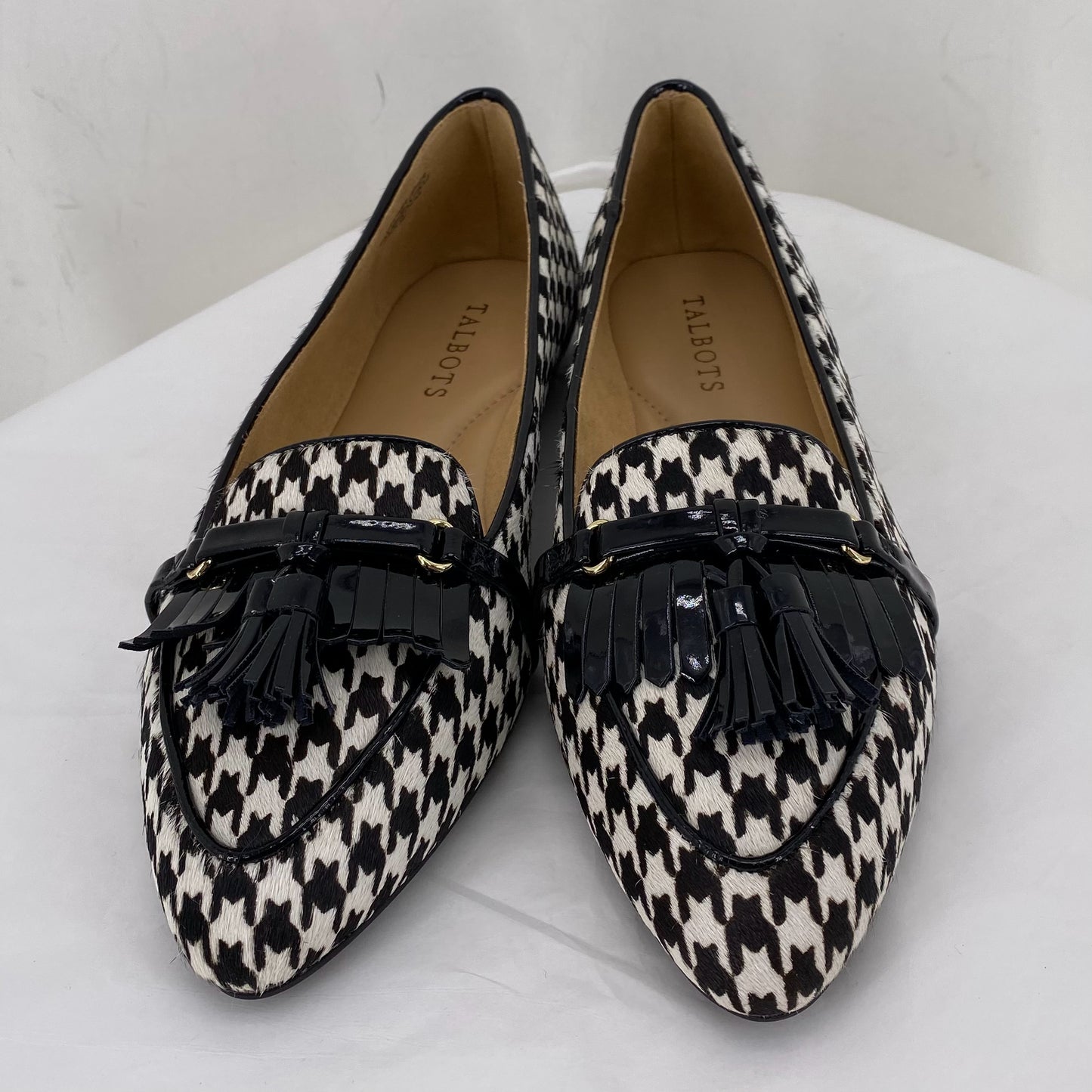 BLACK/WHITE W Shoe Size 7.5 TALBOTS Flats