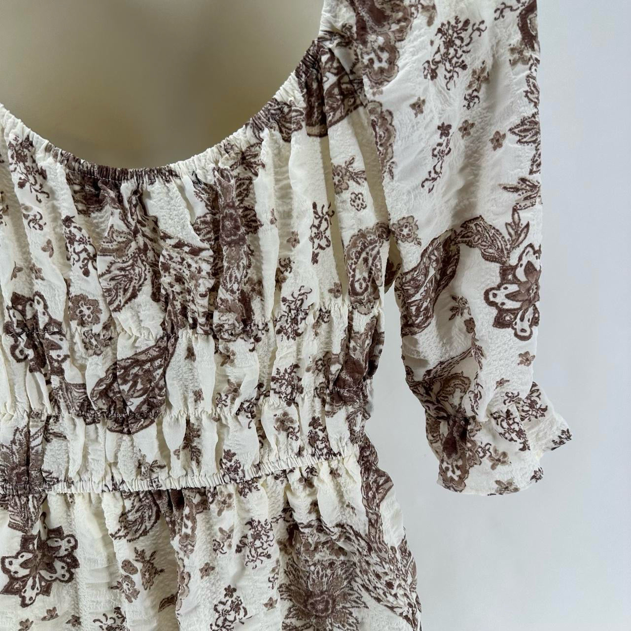Size M MARY & MO fleur de lis Dress