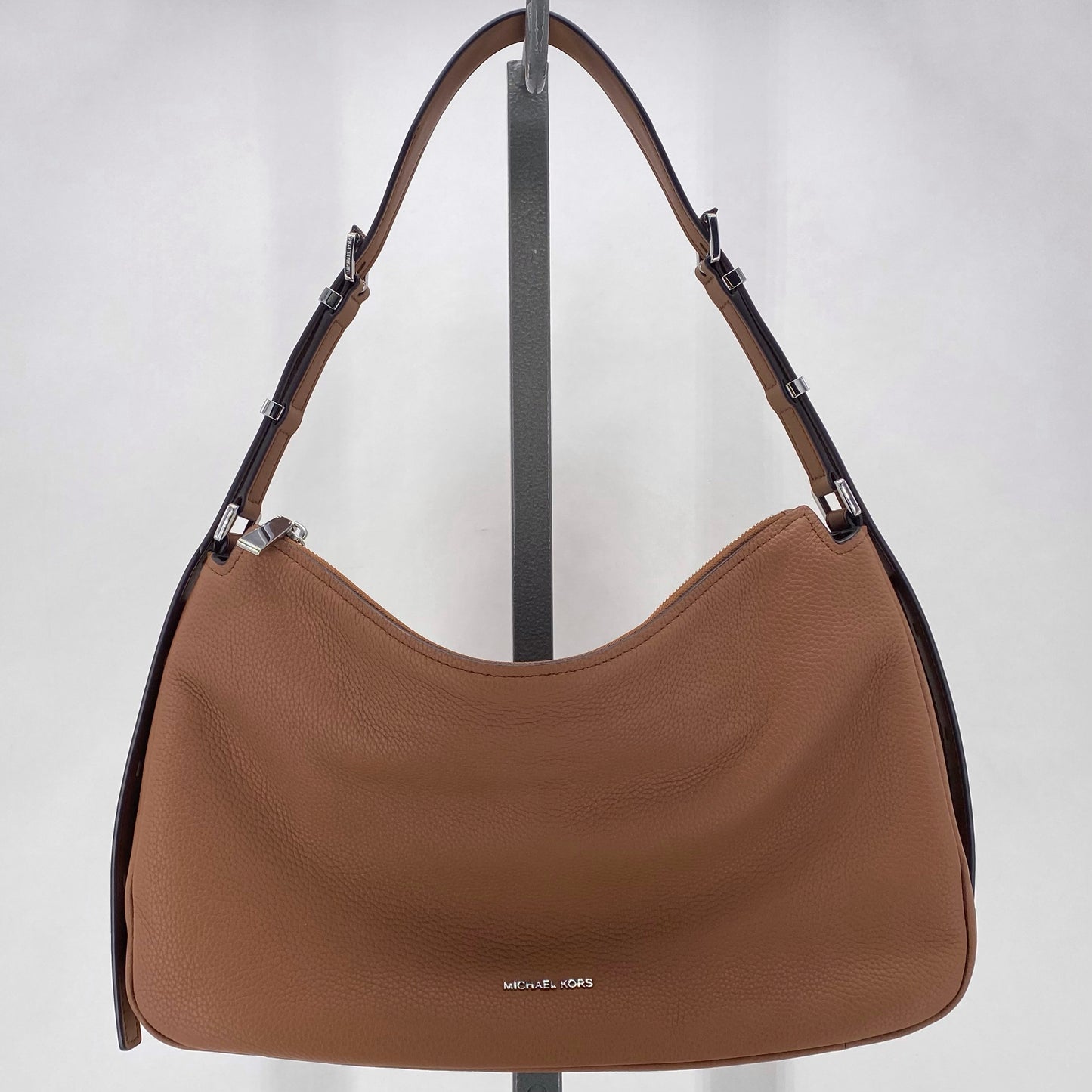 Camel MICHAEL KORS Leather Pebbeled Leather Shoulder Bag