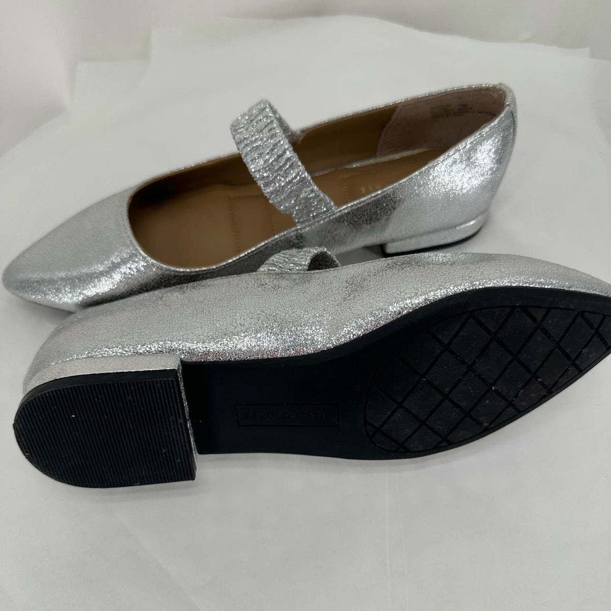 Silver W Shoe Size 7 KELLY & KATIE Flats