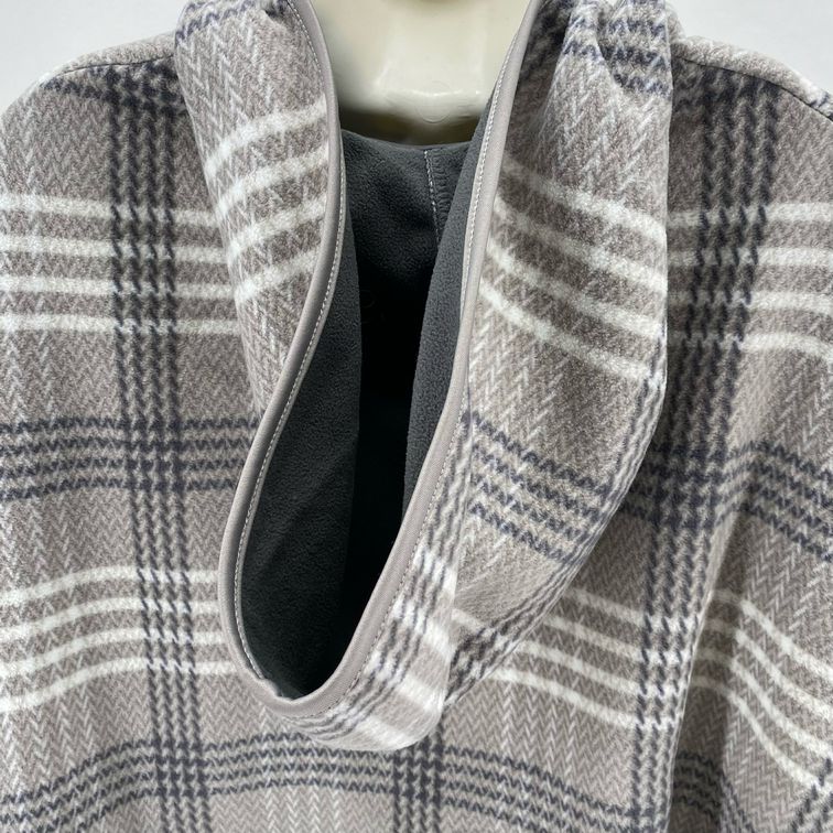 Size S/M Rachel Zoe Plaid PONCHO