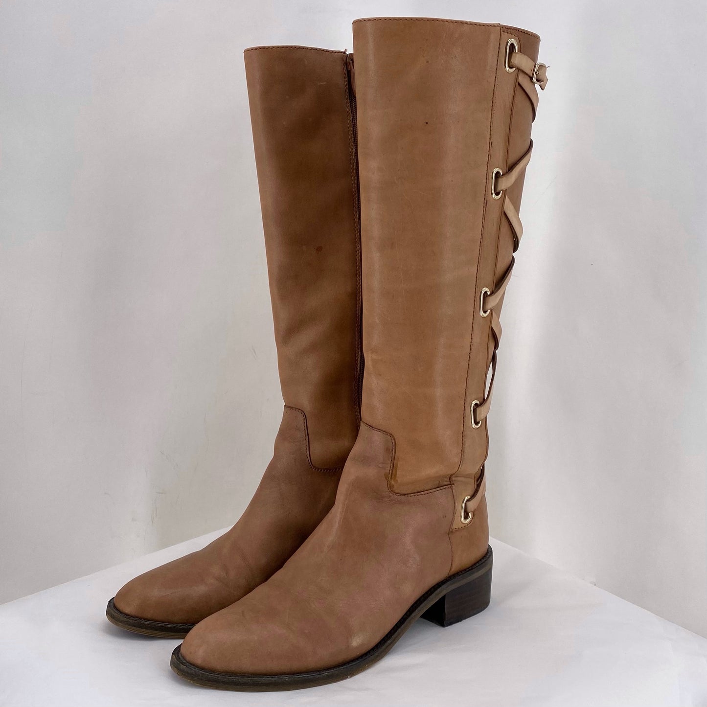 BROWN W Shoe Size 8 BCBG GENERATION Boots