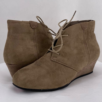 BROWN W Shoe Size 9 MARBELLA shooties/booties