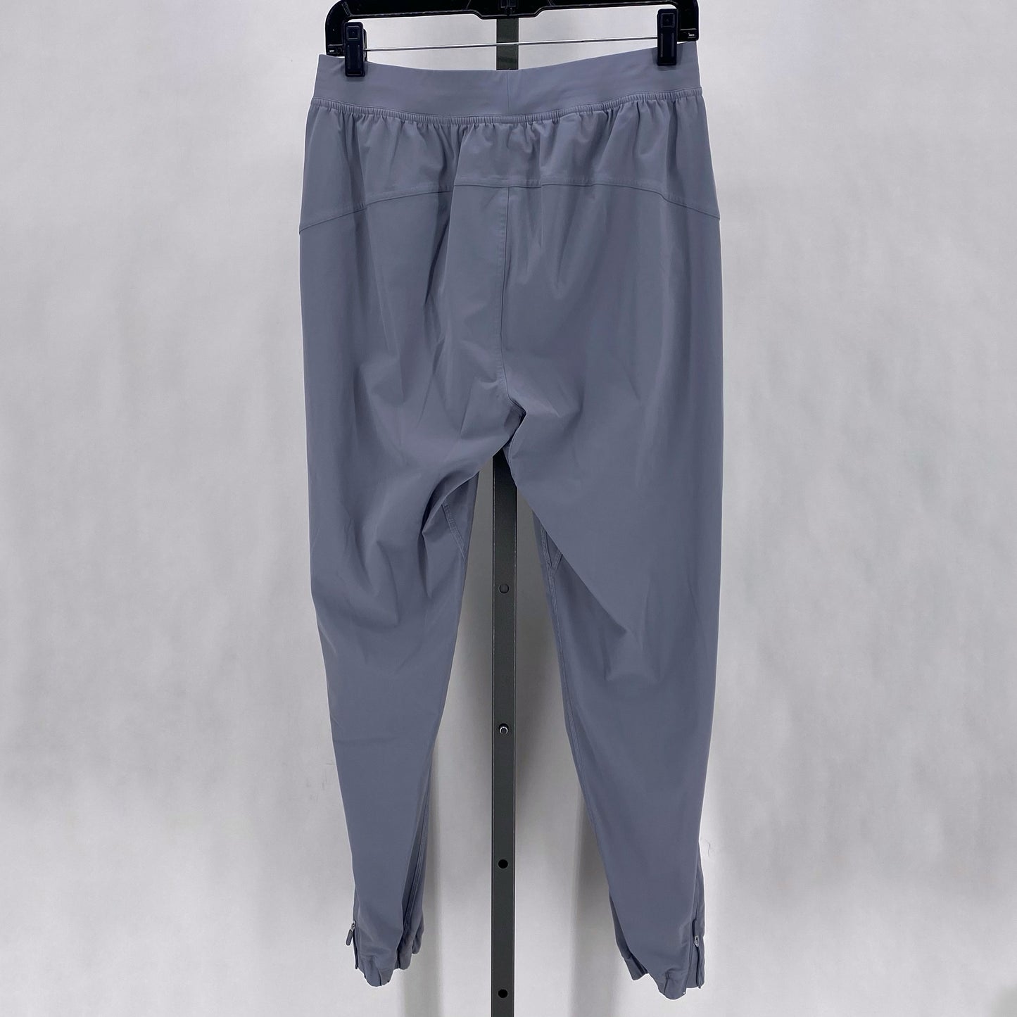 Size 8 LULULEMON Athletic Wear