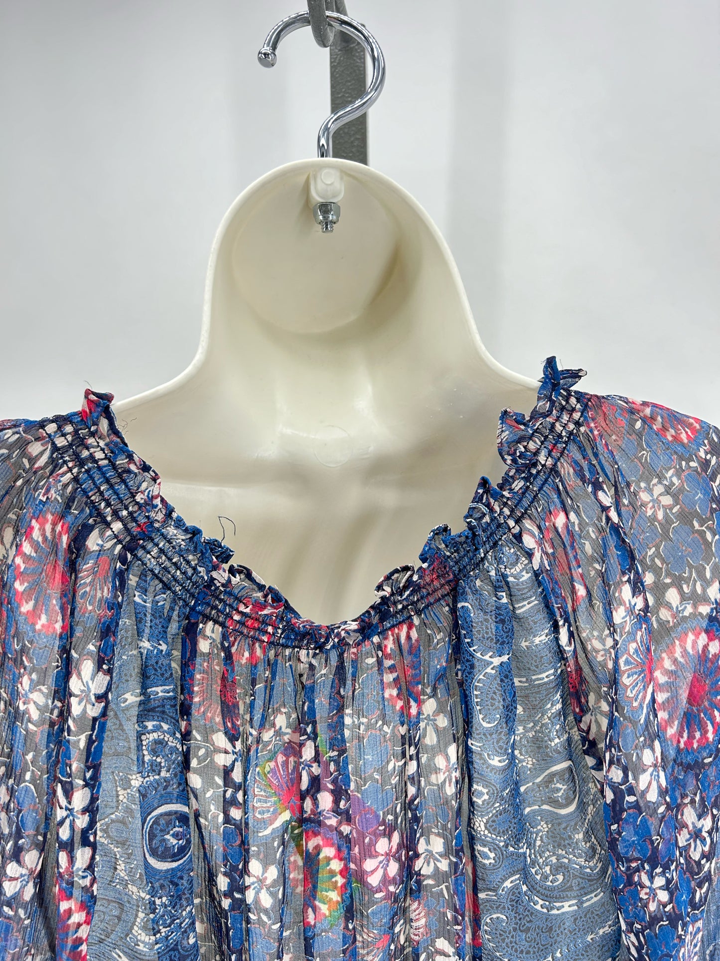 Size M JOIE FLOWERS Shirt